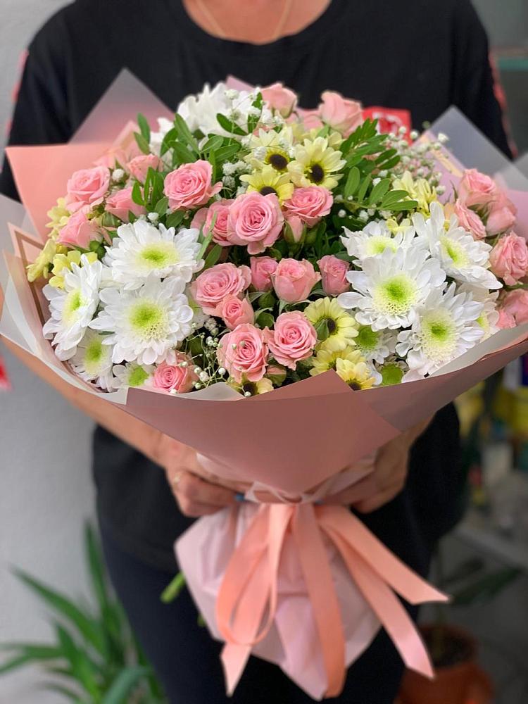 Букет цветов из: Розы и Хризантемы в Товарково Тульская область 