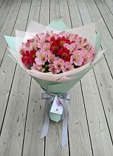 Букет цветов из:  Альстромерии в Товарково Тульская область 