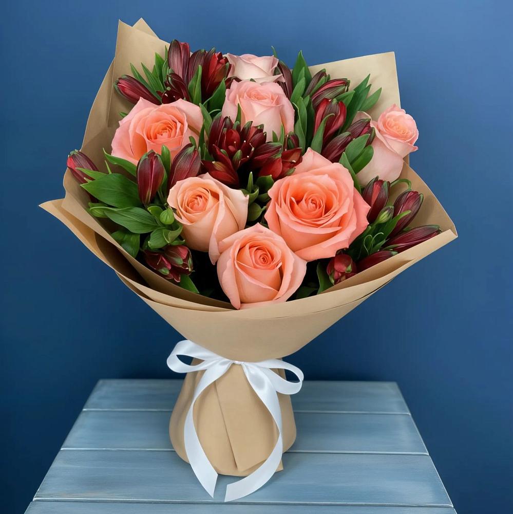 Букет цветов из: Розы и Альстромерии в Товарково Тульская область 