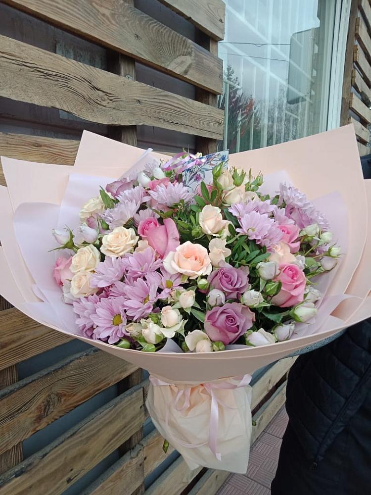 Букет цветов из: Розы и Хризантемы в Товарково Тульская область 