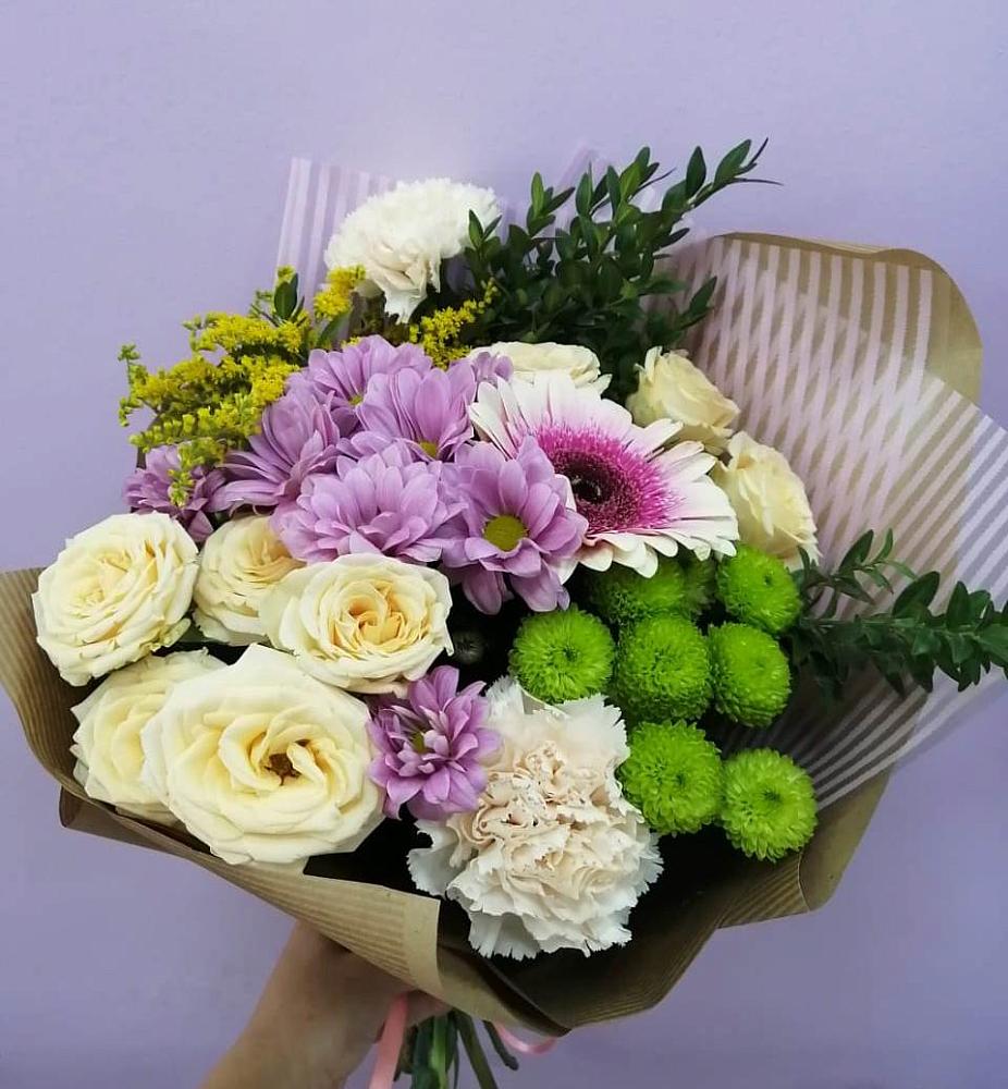 Букет цветов из: Хризантемы, Розы, Гвоздики и Герберы в Товарково Тульская область 