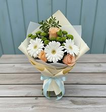 Букет цветов из:  Герберы, Розы и Хризантемы в Товарково Тульская область 